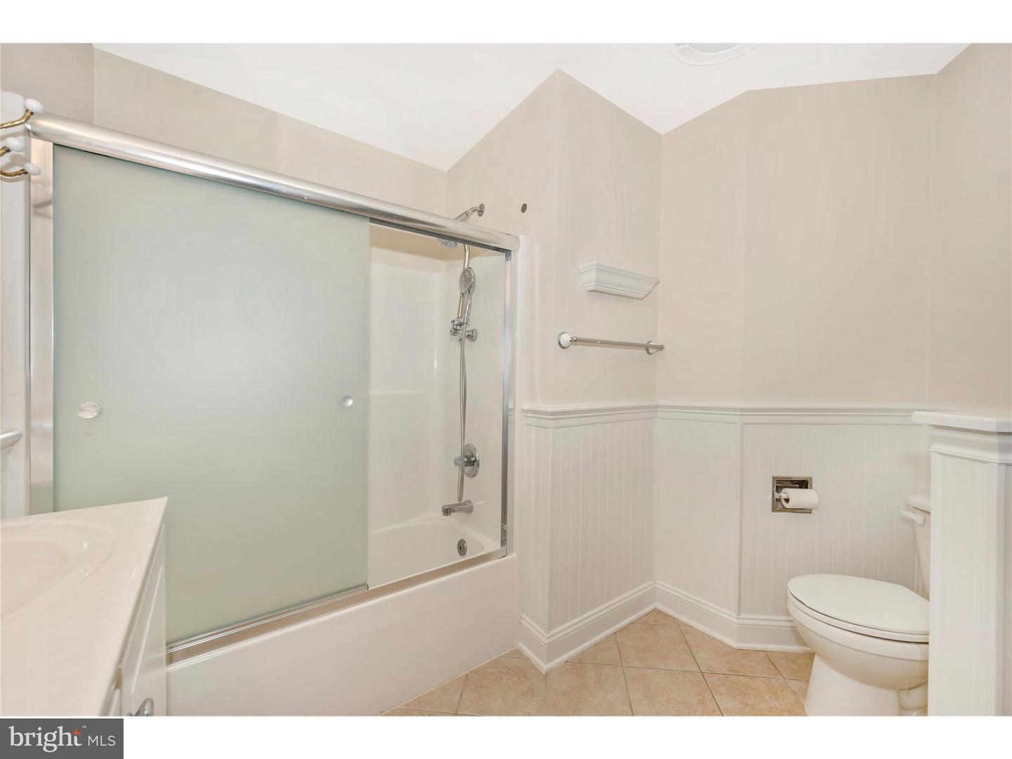 2500 Hemingway DRIVE Unit: BUILDING #3 UNIT 1A