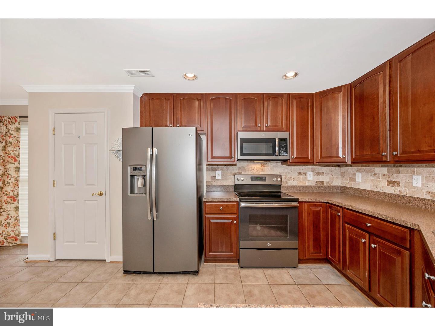2500 Hemingway DRIVE Unit: BUILDING #3 UNIT 1A