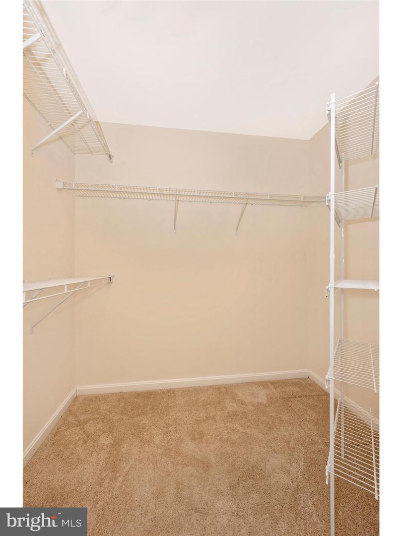 2500 Hemingway DRIVE Unit: BUILDING #3 UNIT 1A