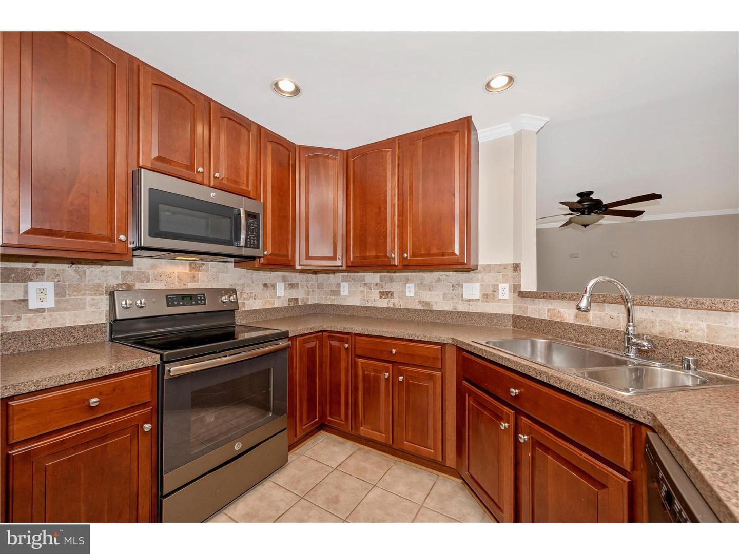 2500 Hemingway DRIVE Unit: BUILDING #3 UNIT 1A