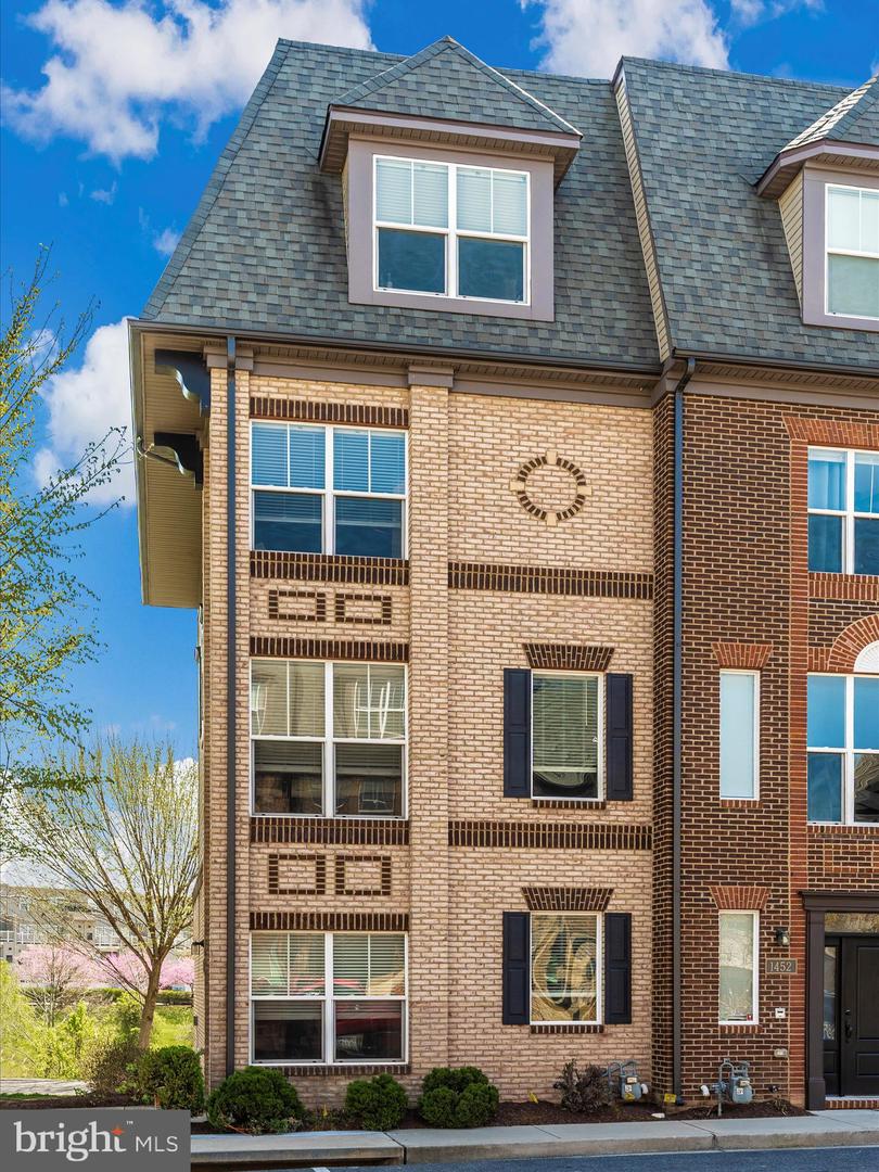 1454 Trafalgar LANE