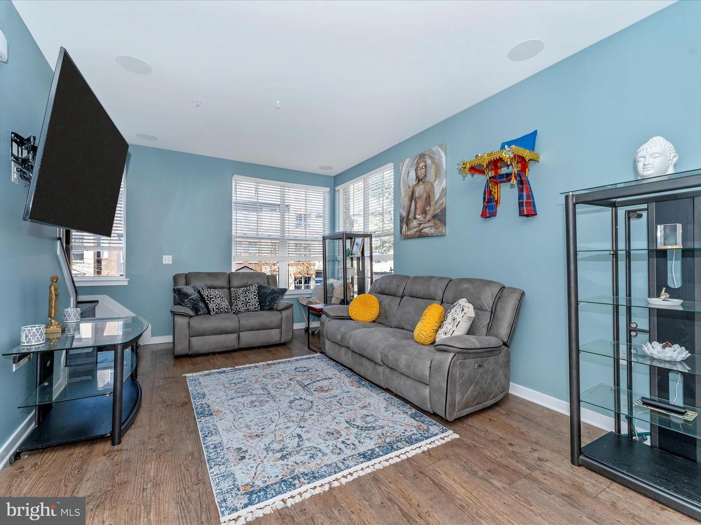 1454 Trafalgar LANE