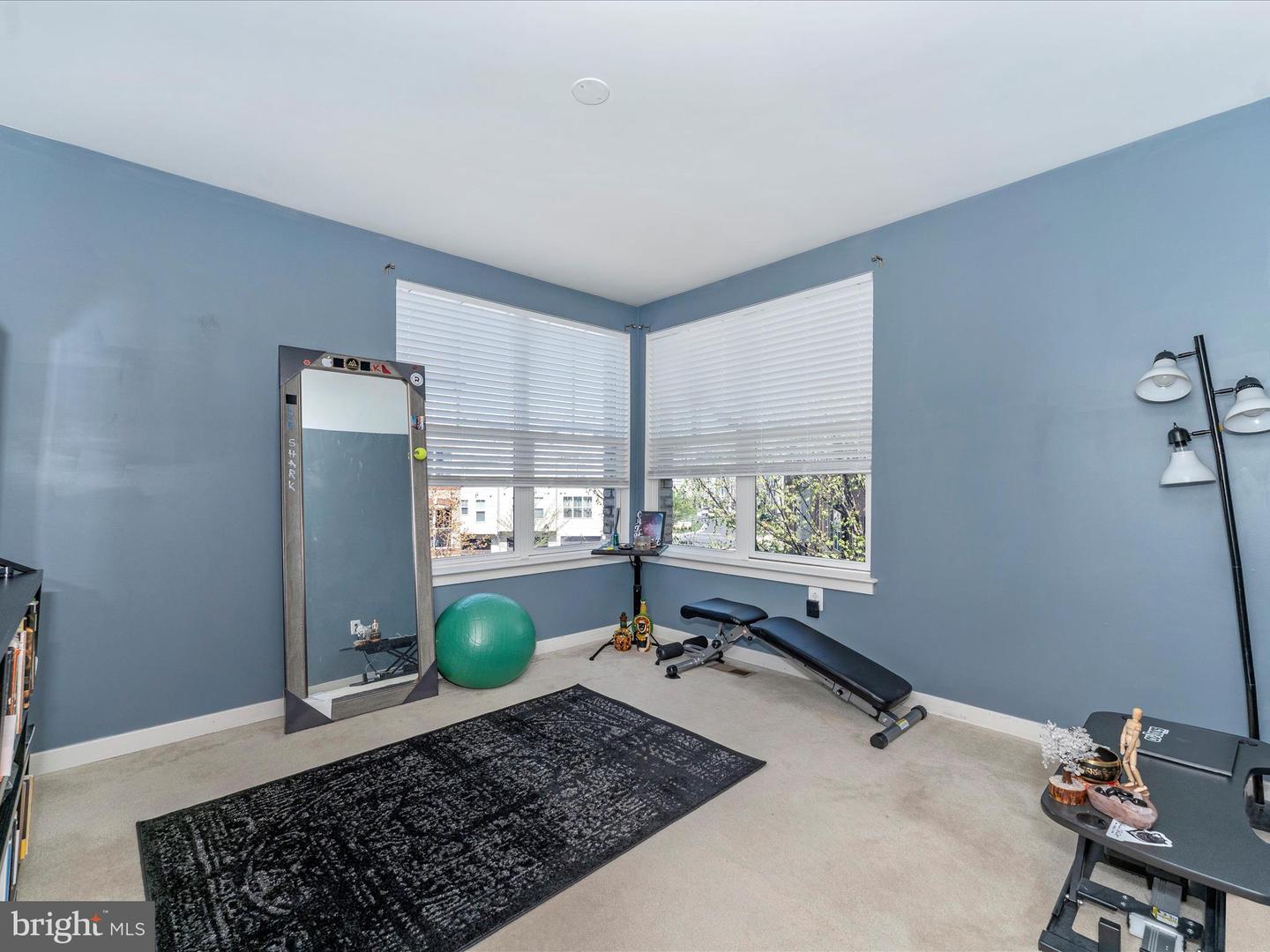 1454 Trafalgar LANE