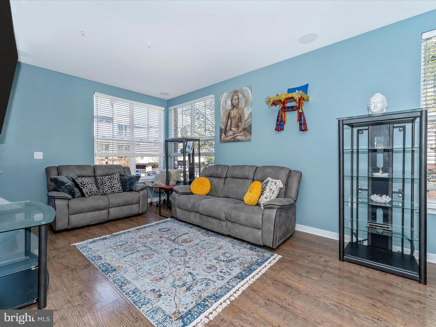 1454 Trafalgar LANE
