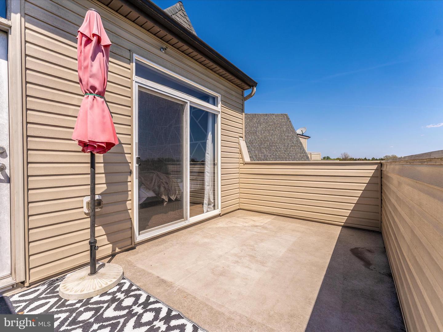 1454 Trafalgar LANE