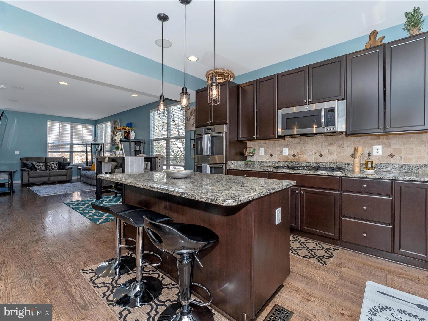1454 Trafalgar LANE