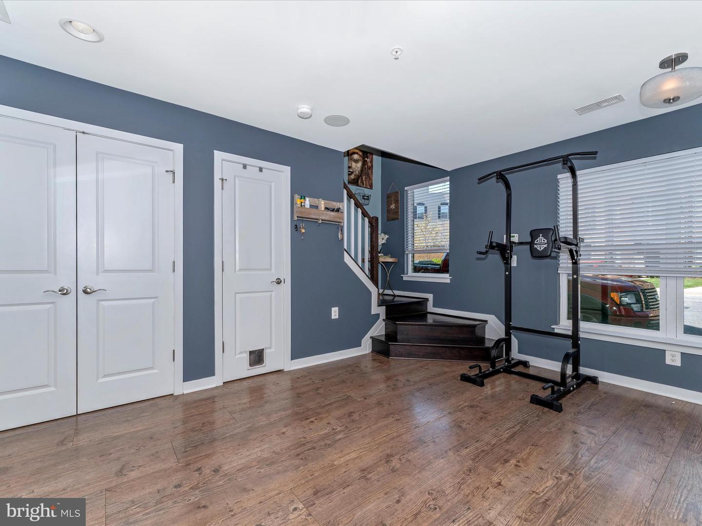 1454 Trafalgar LANE