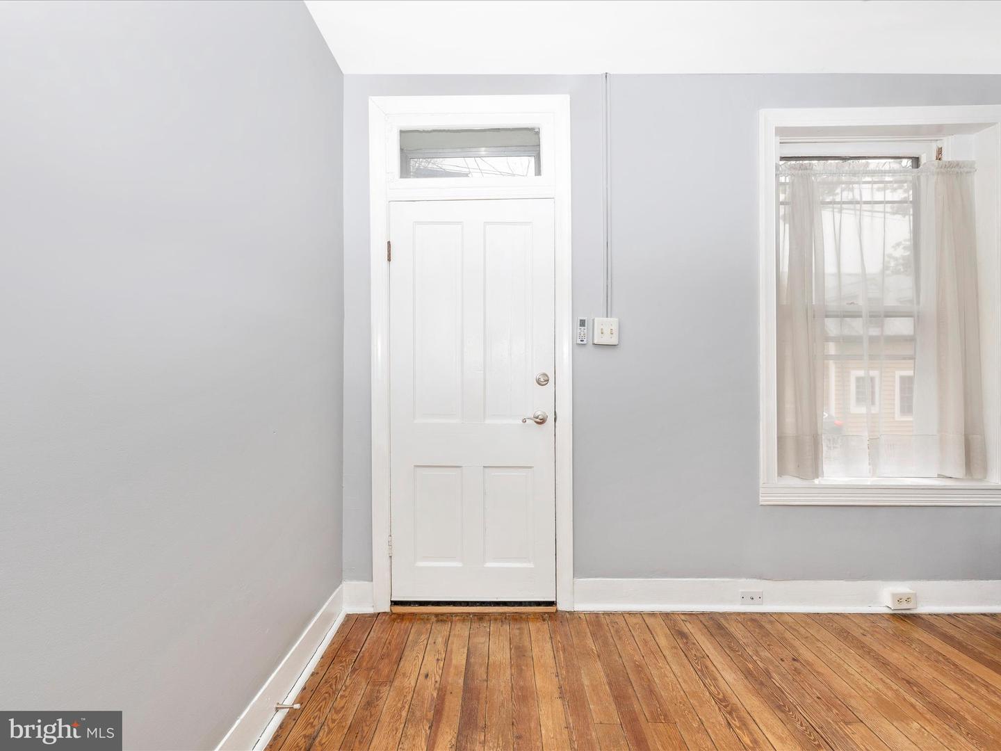 152 W All Saints STREET