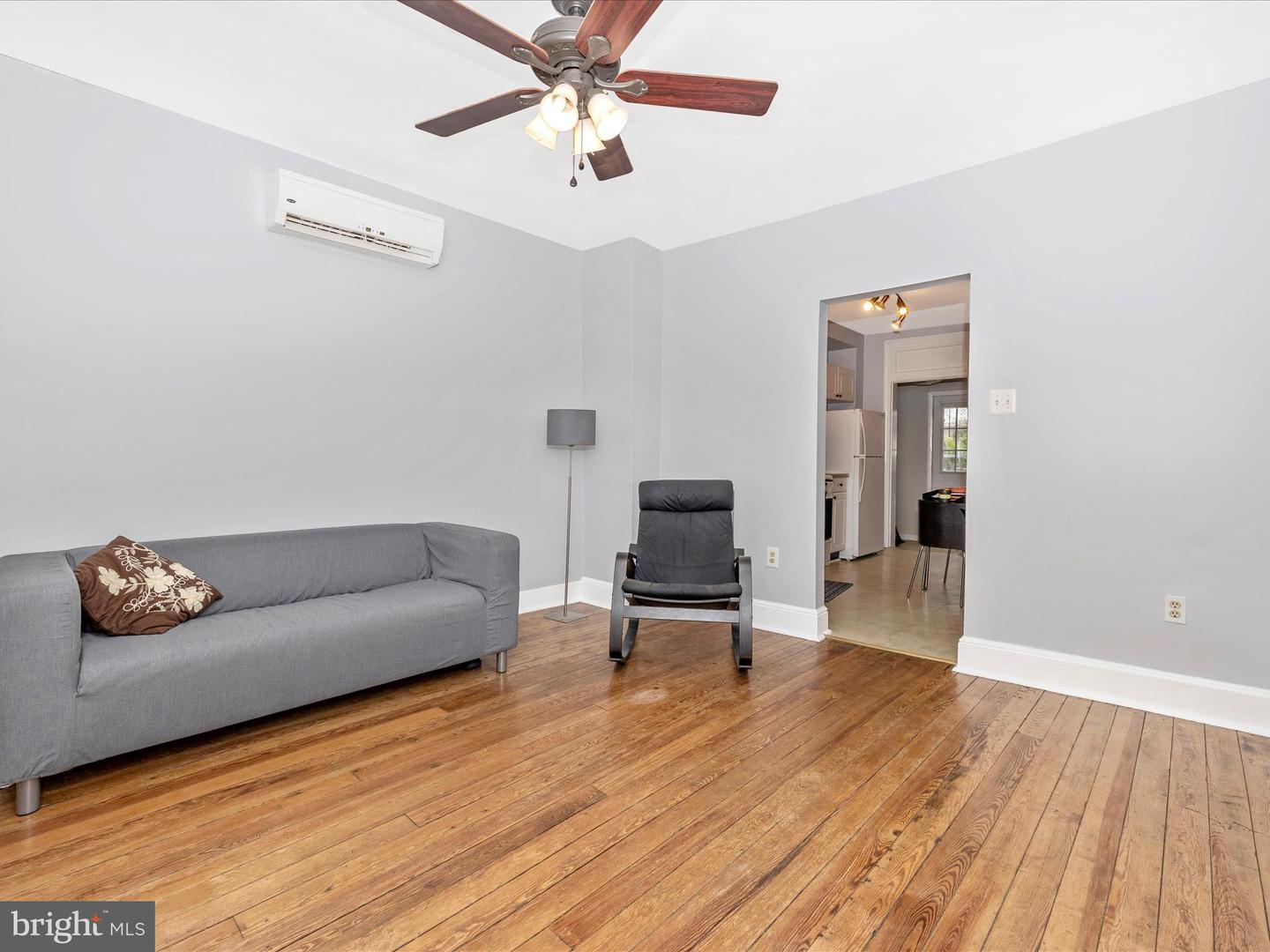 152 W All Saints STREET