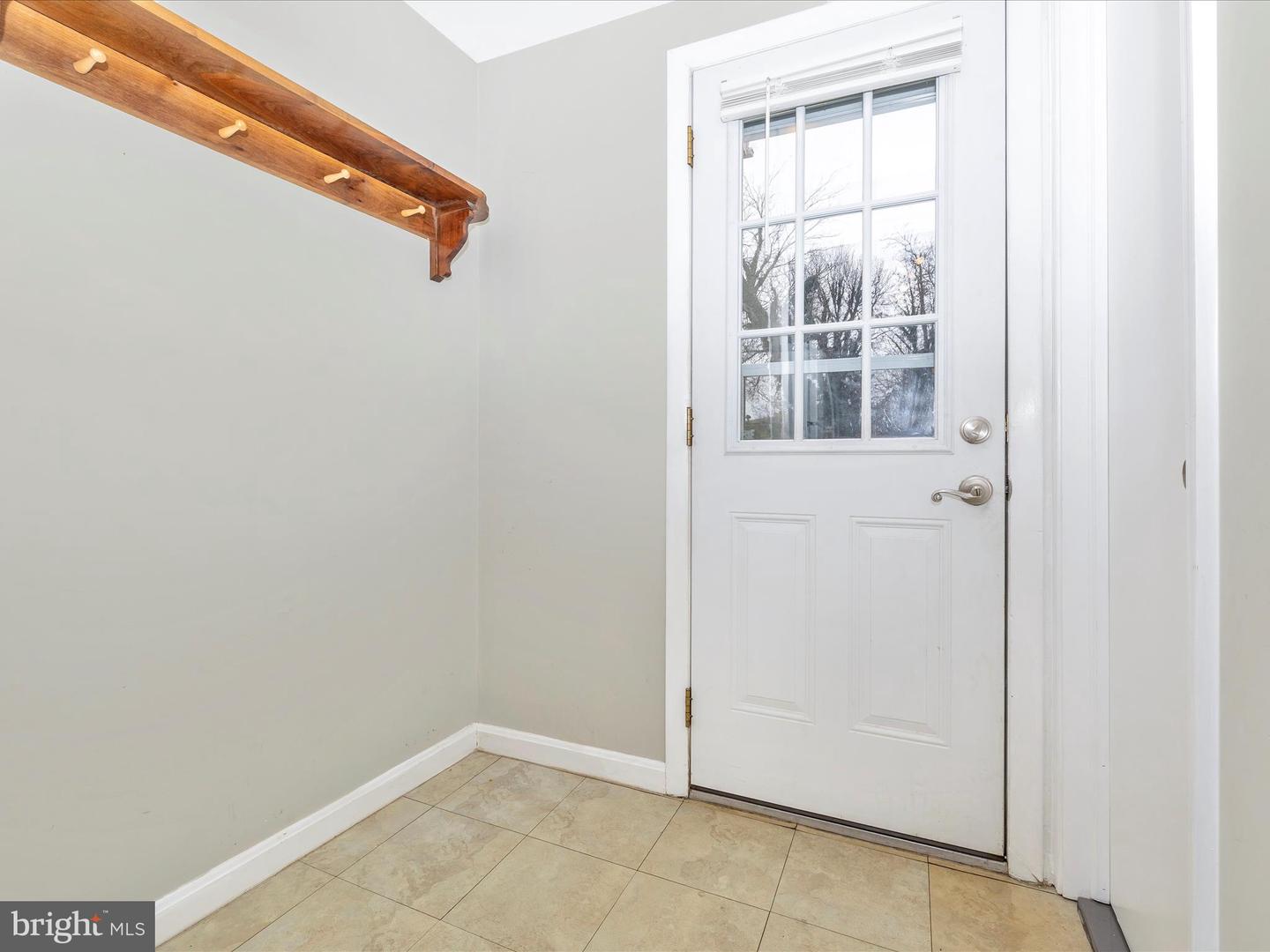 152 W All Saints STREET