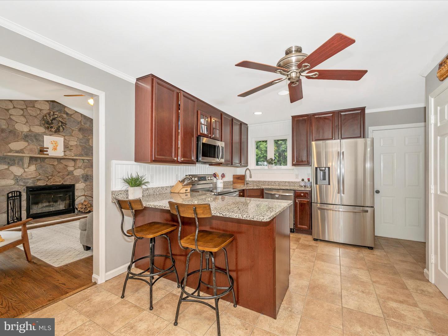 6801 Lakepoint Ov
