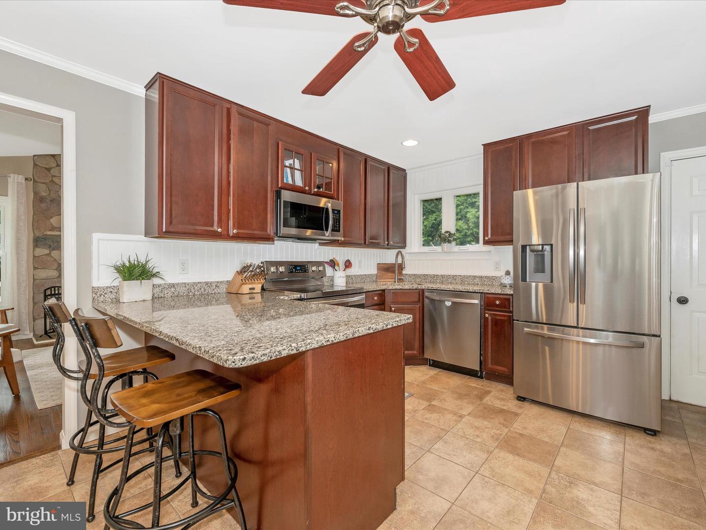 6801 Lakepoint Ov
