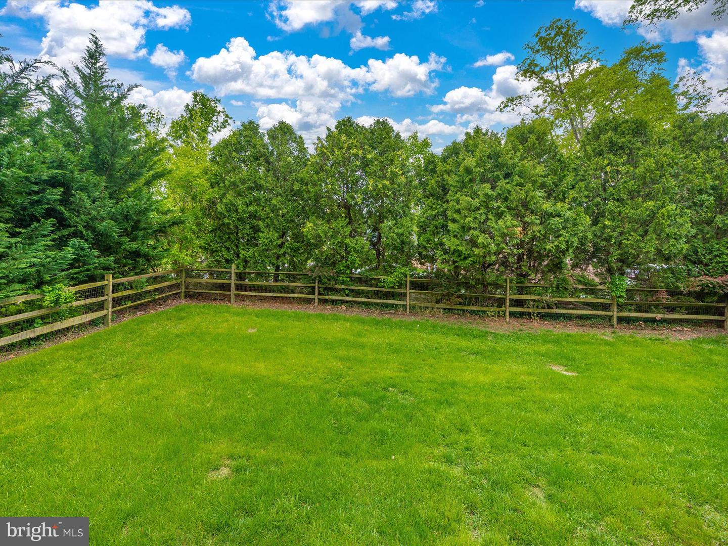 6801 Lakepoint Ov