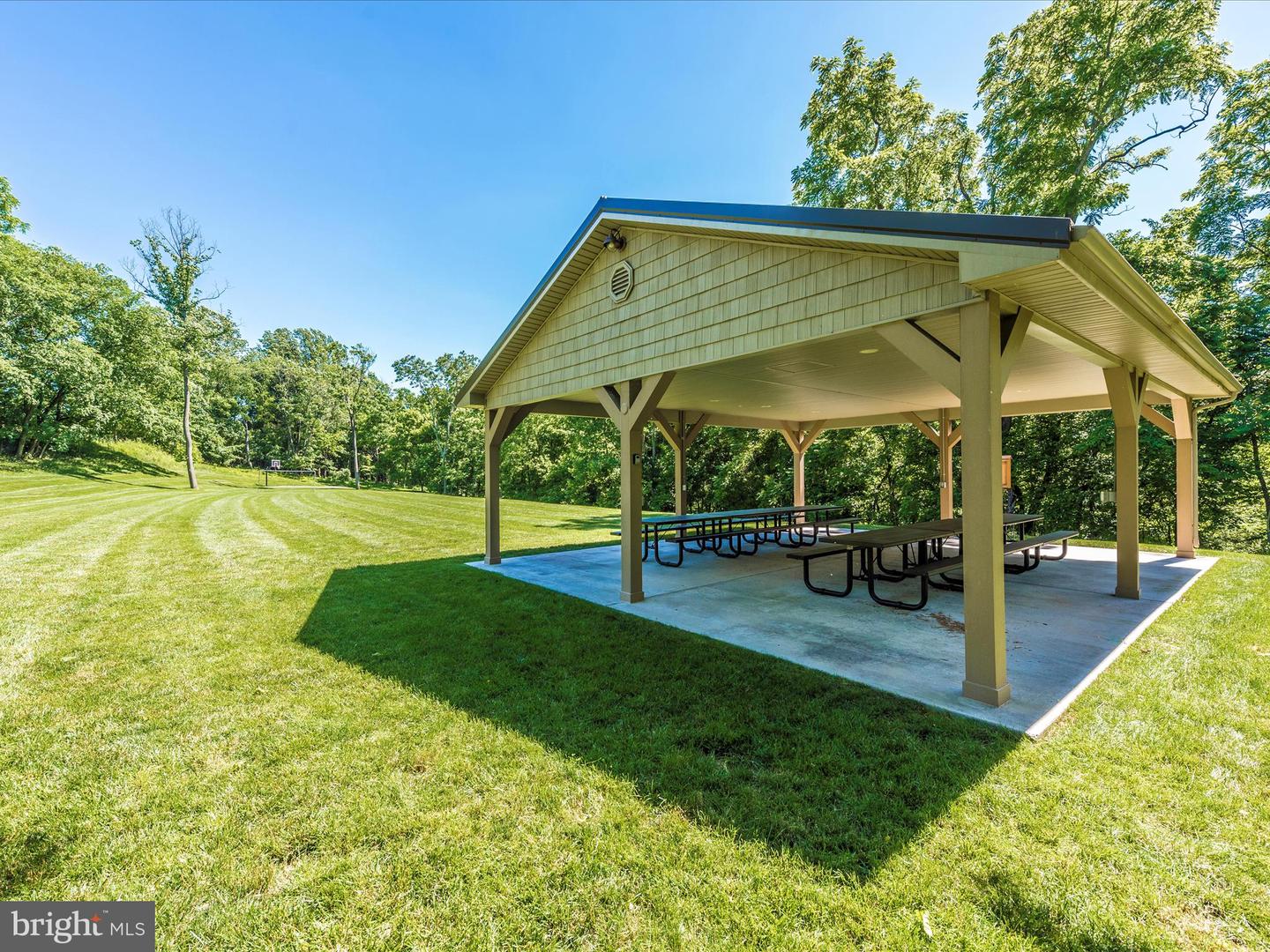 6801 Lakepoint Ov