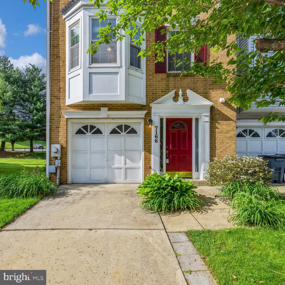 7166 Oberlin CIRCLE