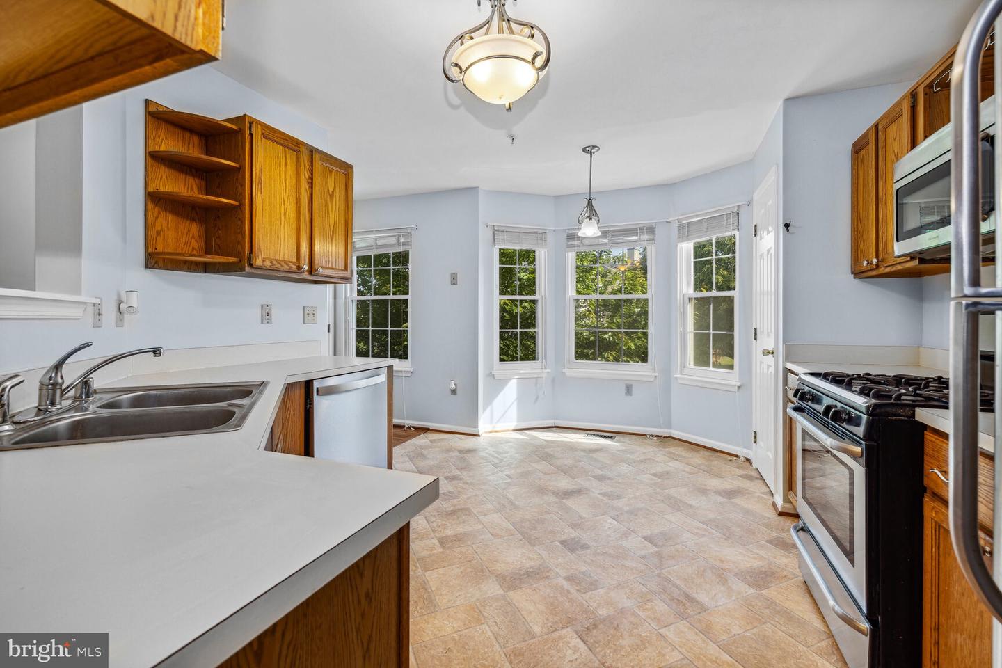 7166 Oberlin CIRCLE