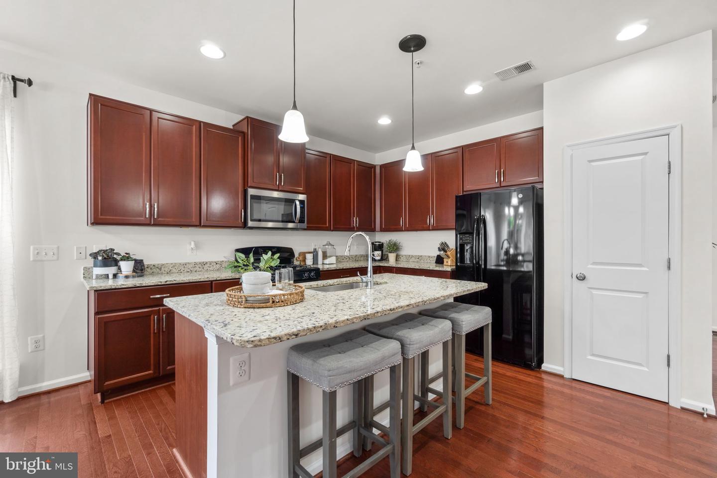 810 Harvest TERRACE