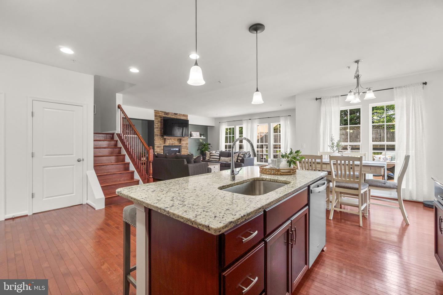 810 Harvest TERRACE