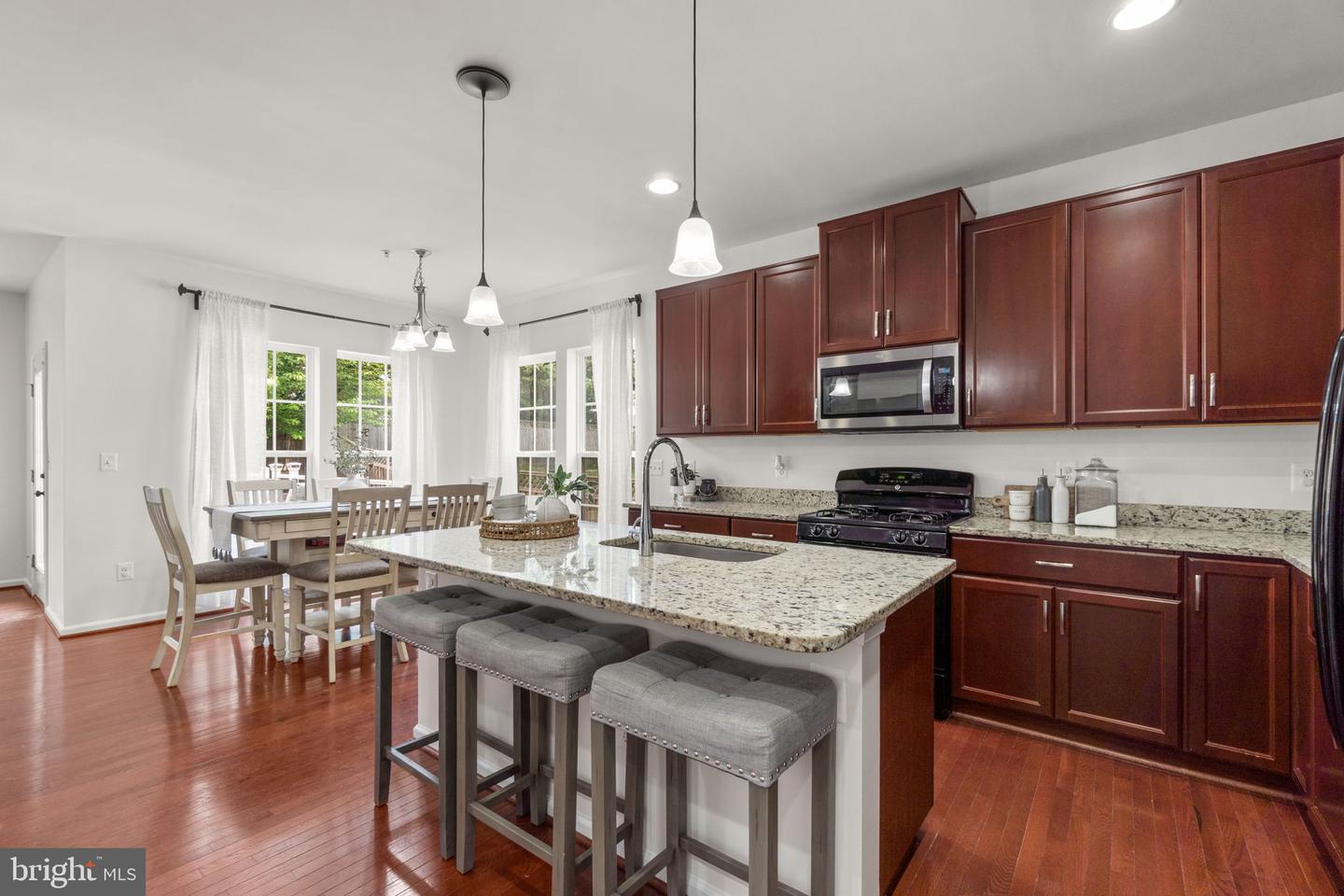 810 Harvest TERRACE