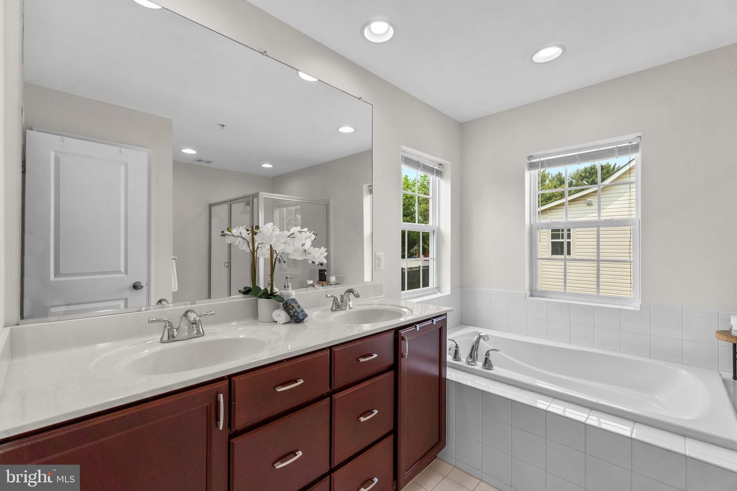 810 Harvest TERRACE
