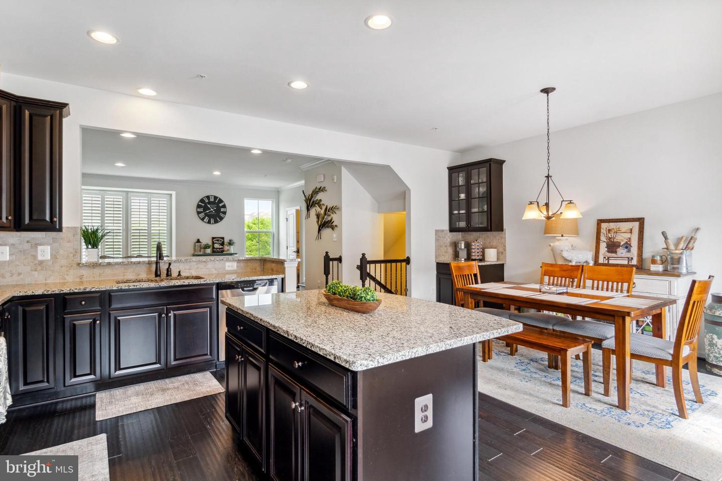 719 Potomac View PARKWAY