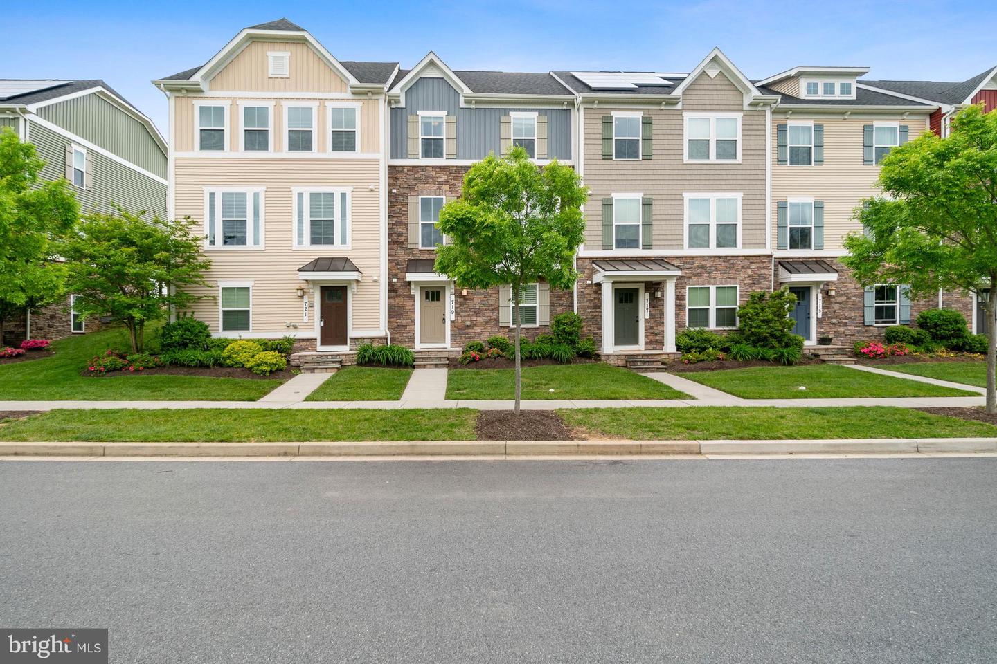 719 Potomac View PARKWAY