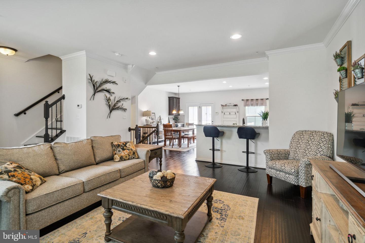 719 Potomac View PARKWAY
