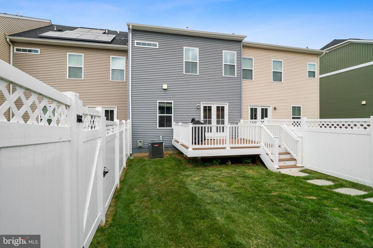 719 Potomac View PARKWAY
