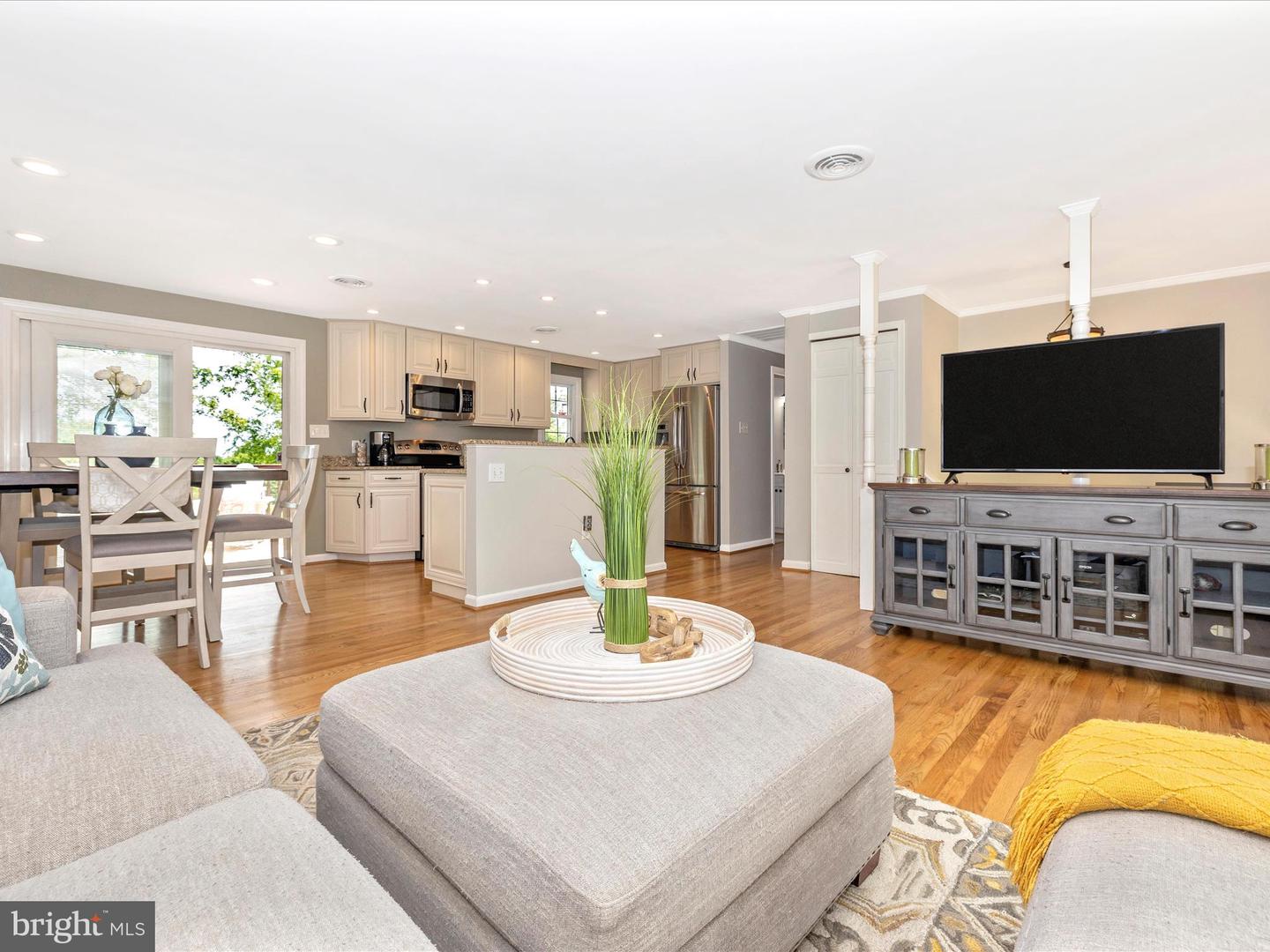 2419 Tabor DRIVE