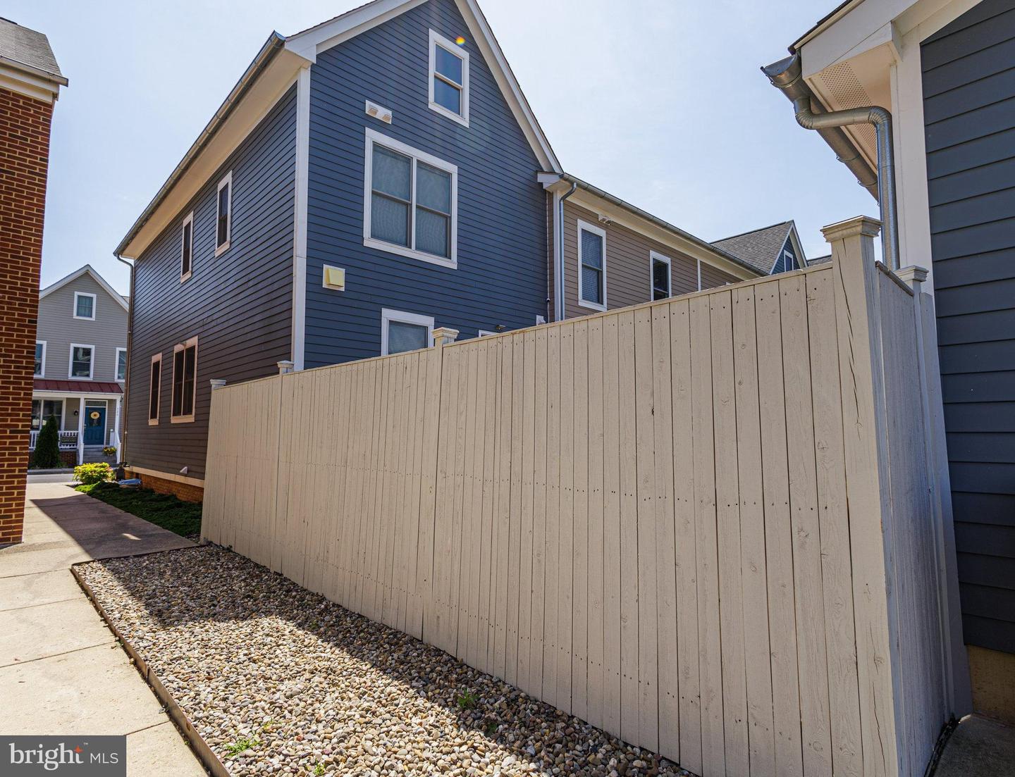 515 Klineharts ALLEY