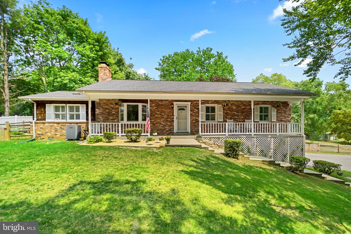 5821 Corporal Jones COURT