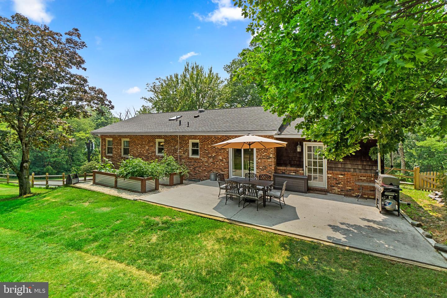 5821 Corporal Jones COURT