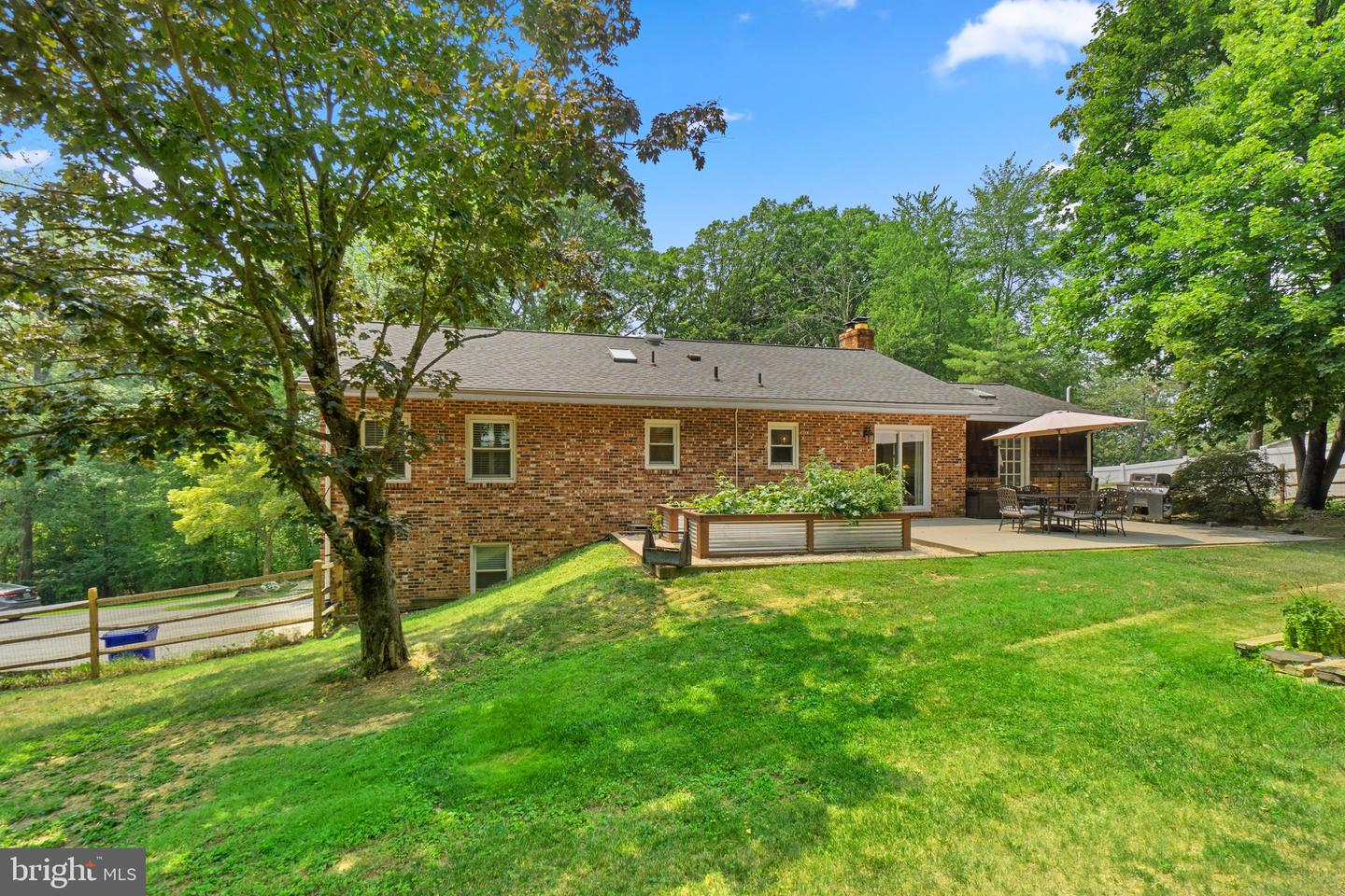 5821 Corporal Jones COURT