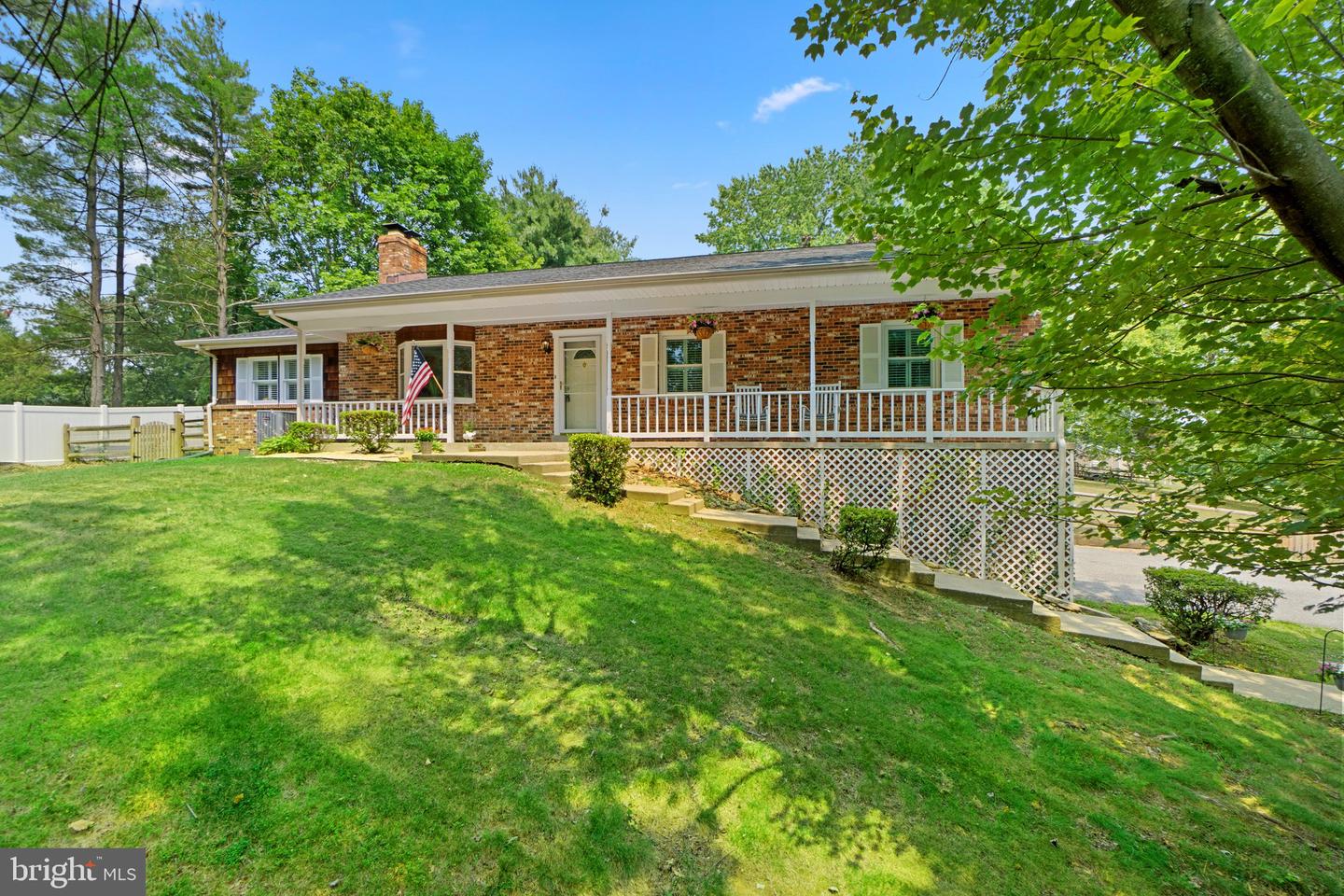 5821 Corporal Jones COURT