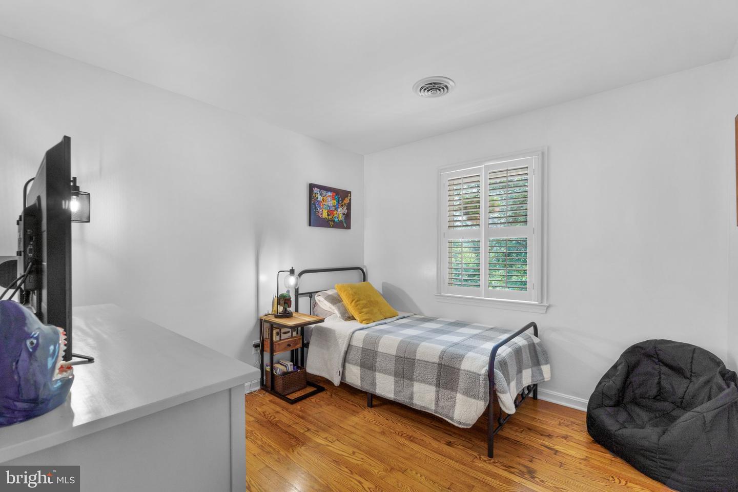 5821 Corporal Jones COURT