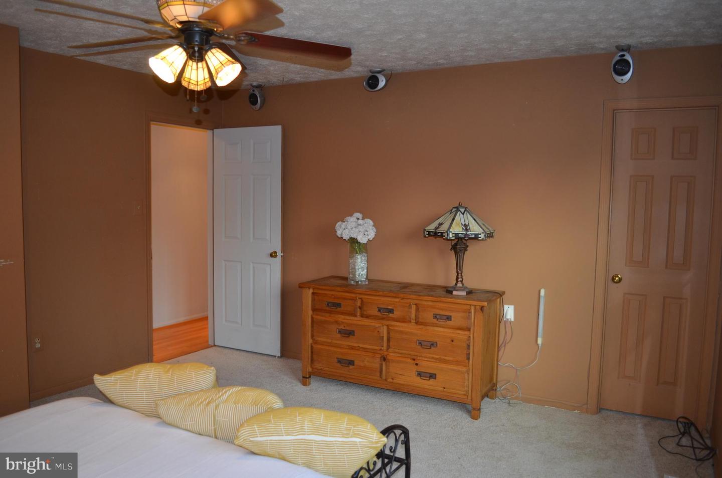 1420 Hunting Horn LANE