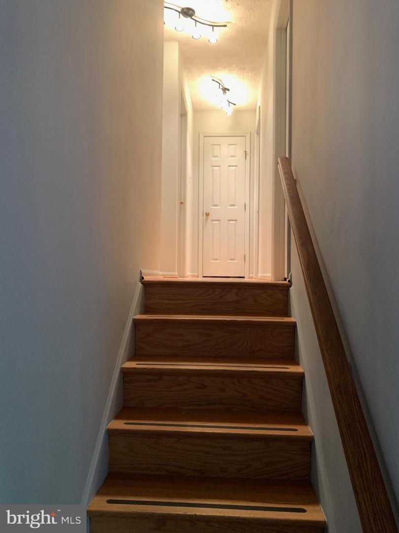 1420 Hunting Horn LANE