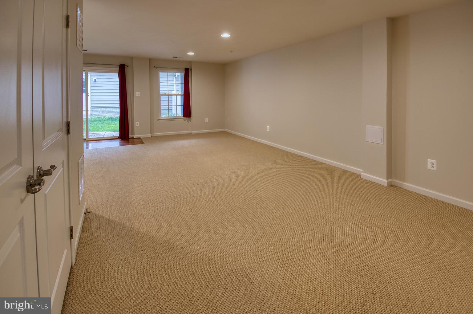 2704 Egret WAY