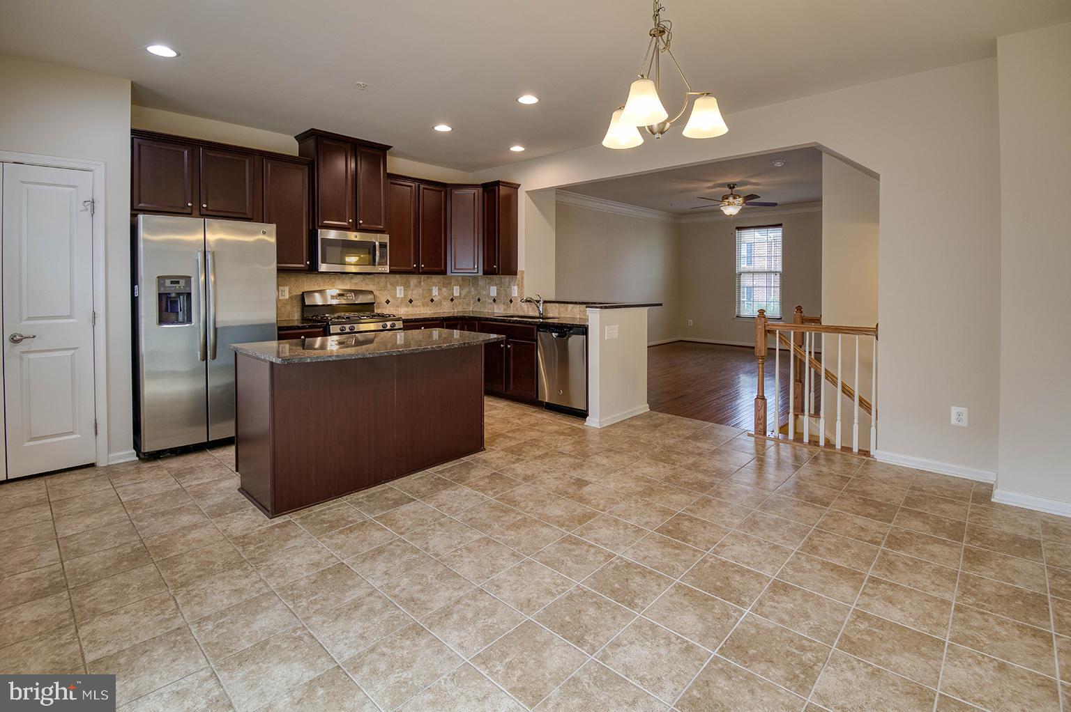 2704 Egret WAY