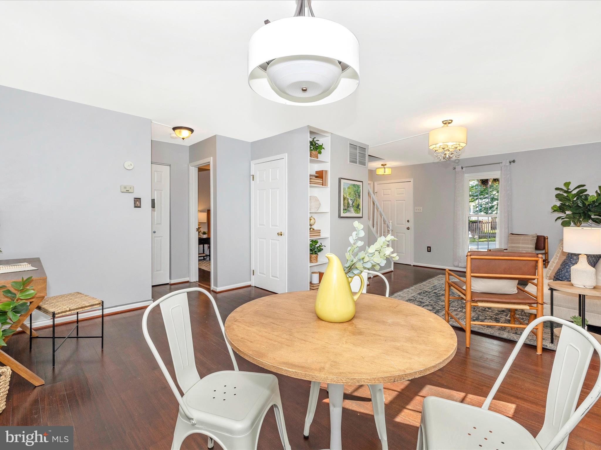 10805 Lake Square COURT