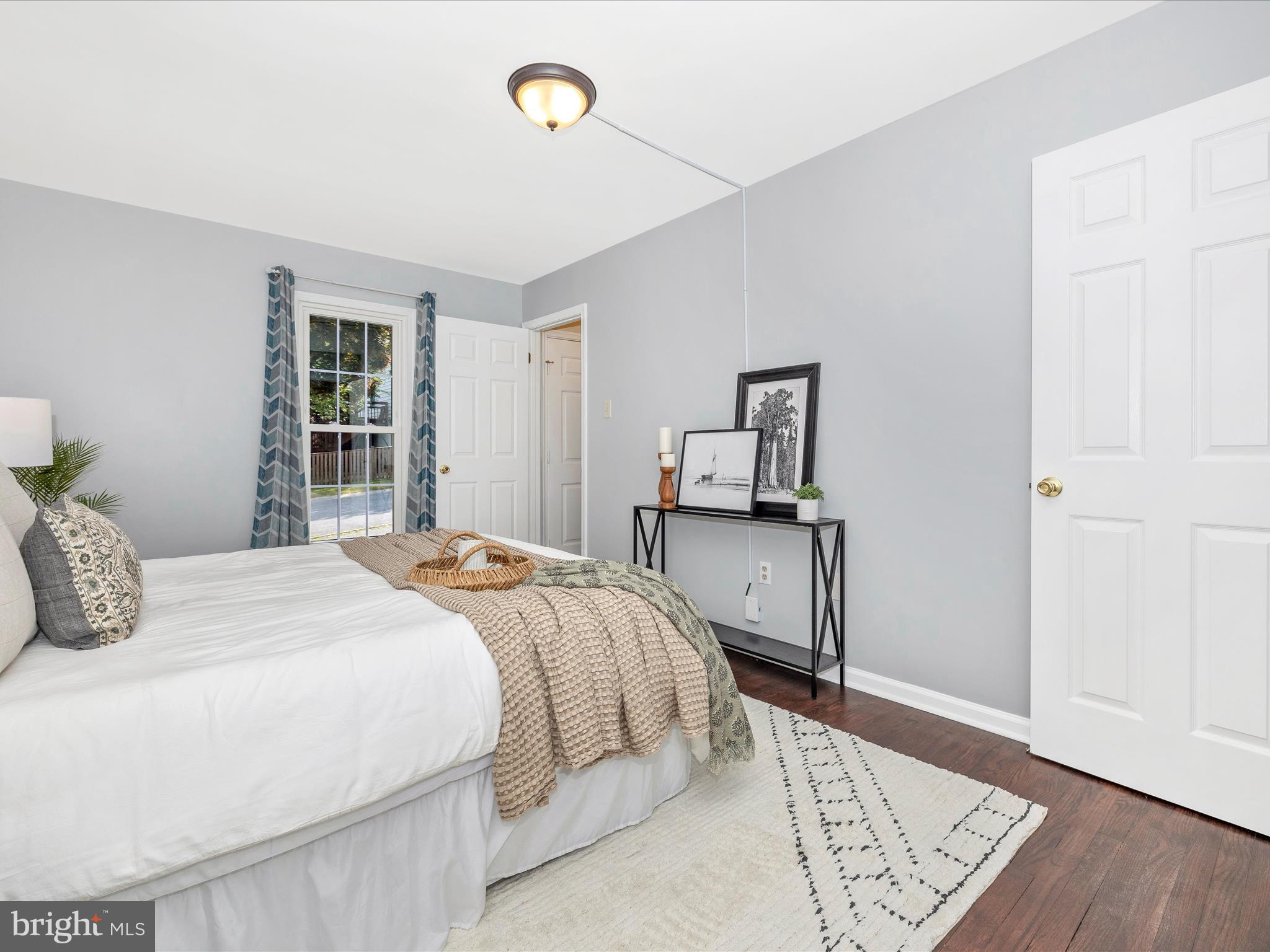 10805 Lake Square COURT