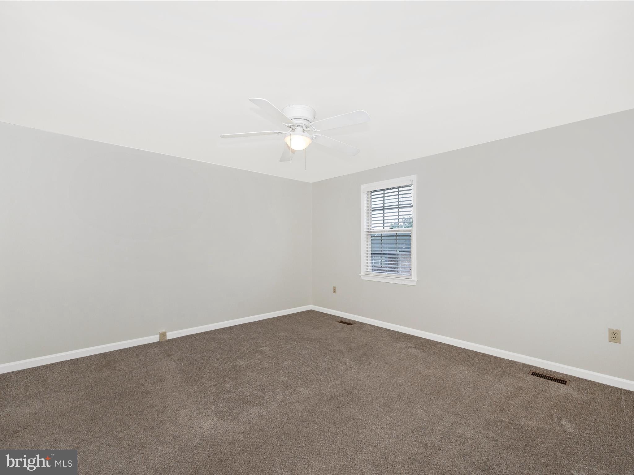 7983 Thrush COURT