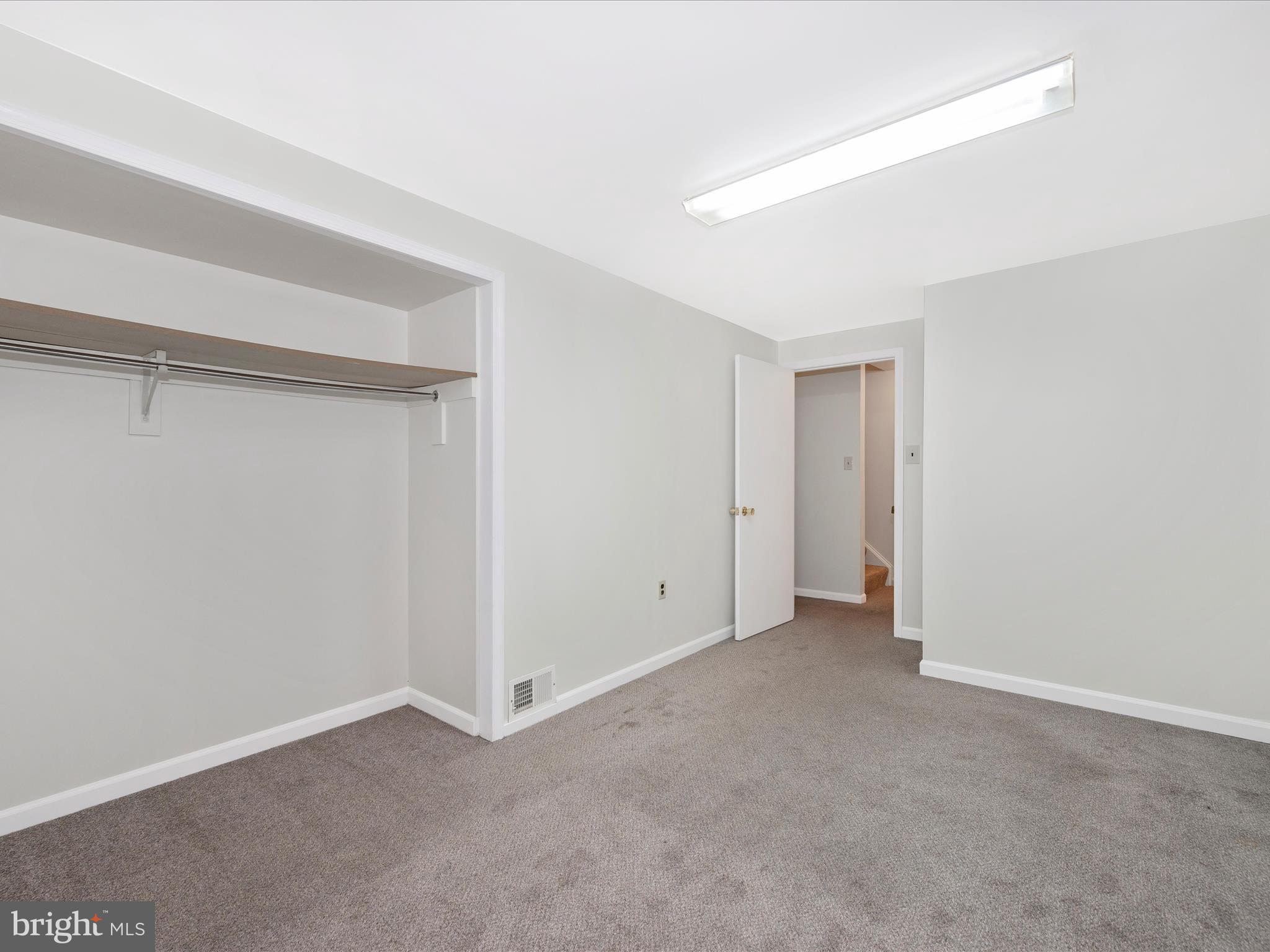 7983 Thrush COURT