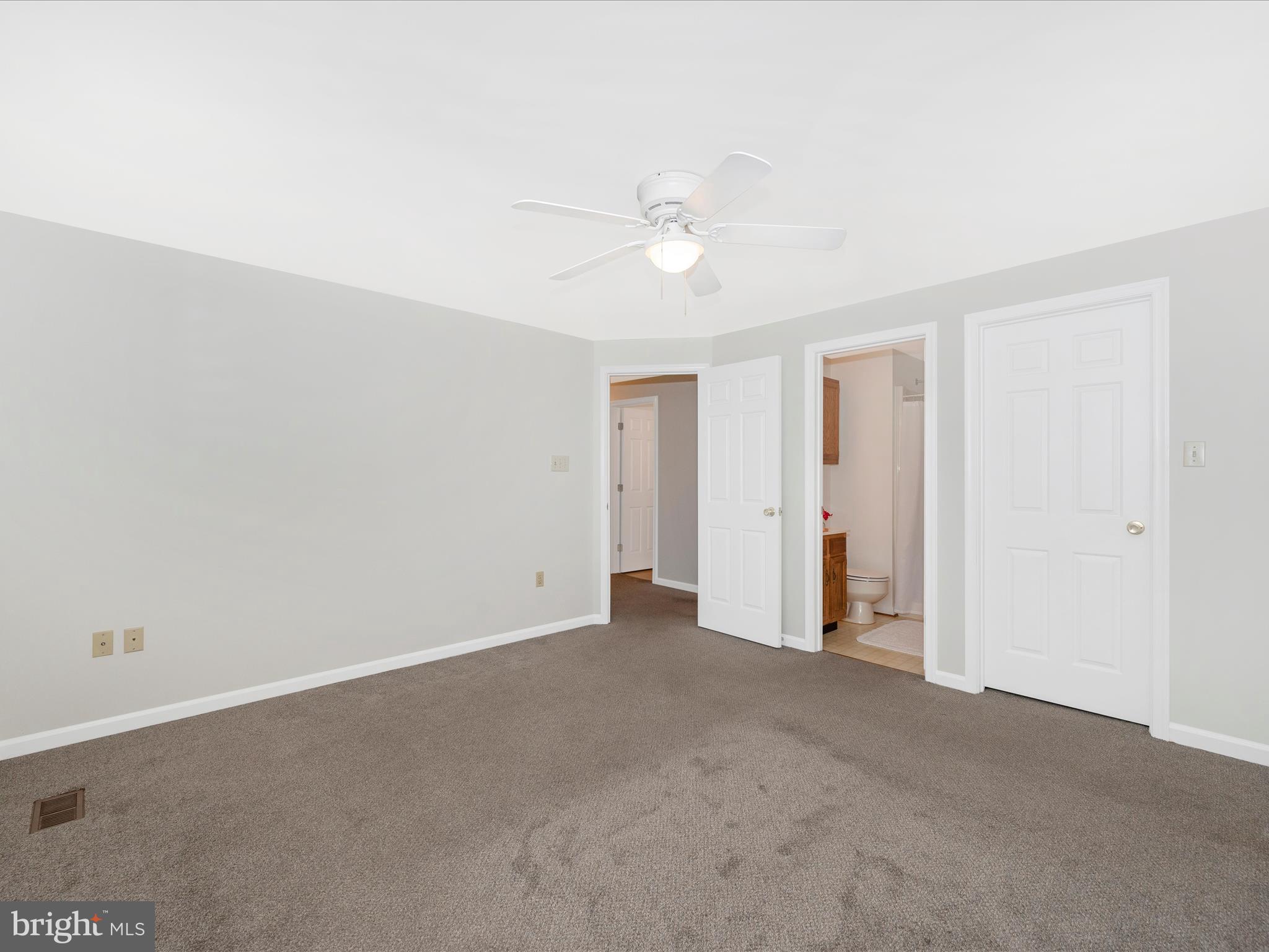 7983 Thrush COURT