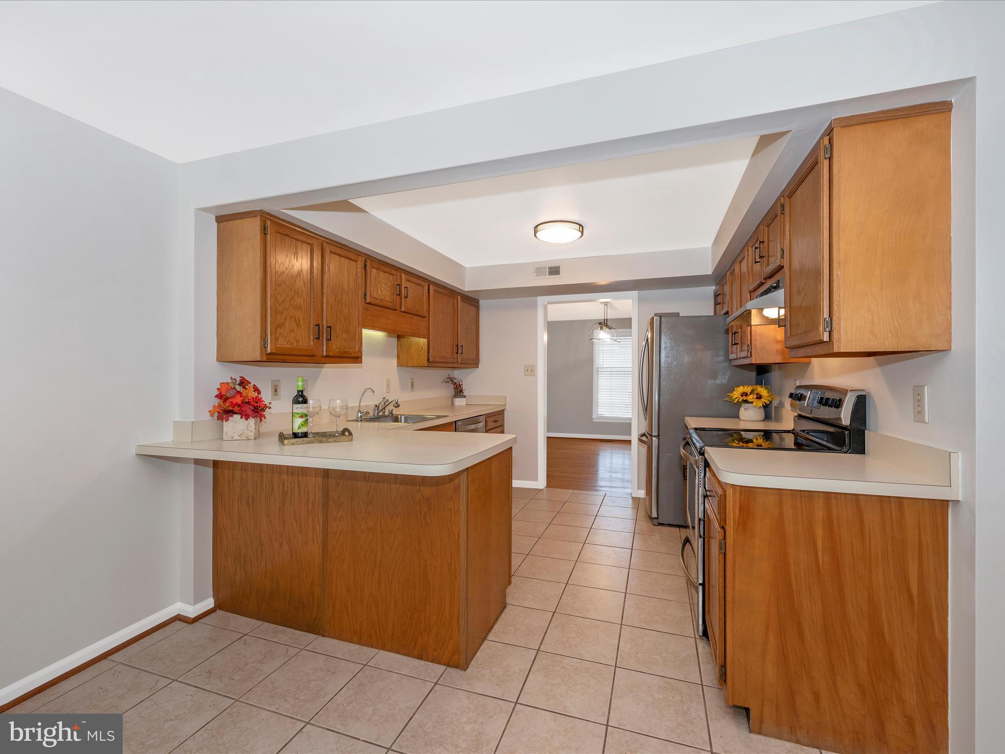7983 Thrush COURT