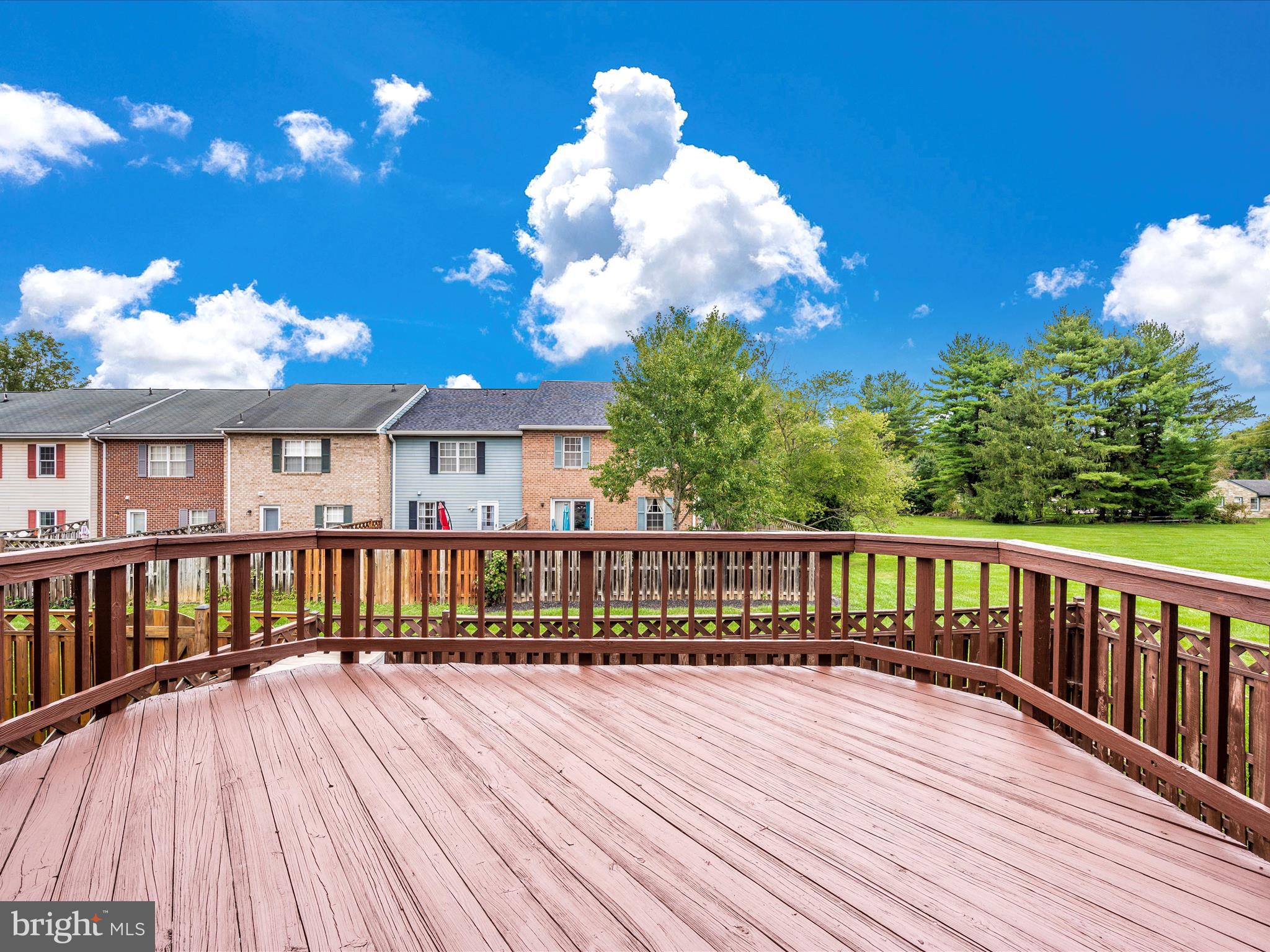 7983 Thrush COURT