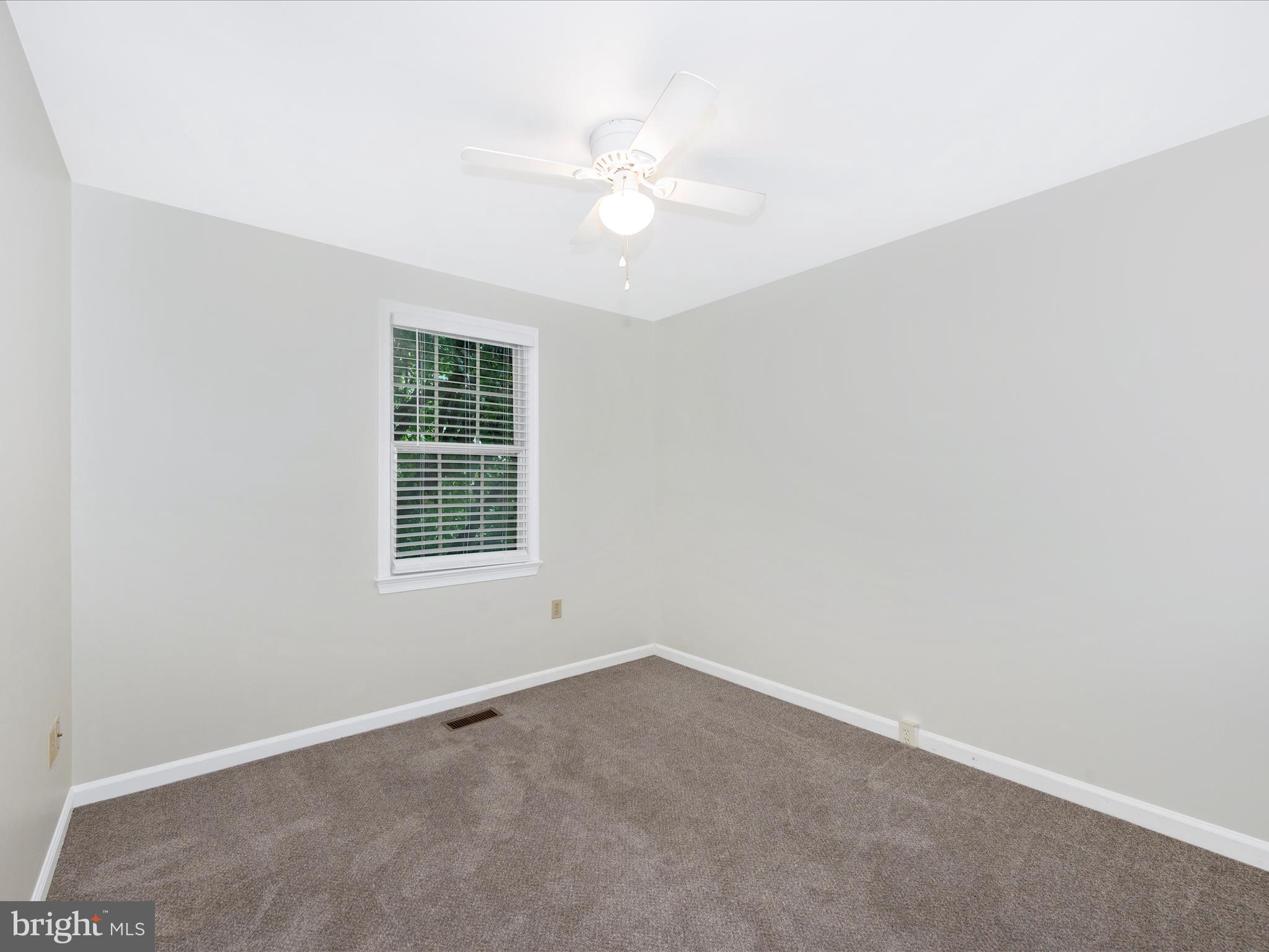 7983 Thrush COURT