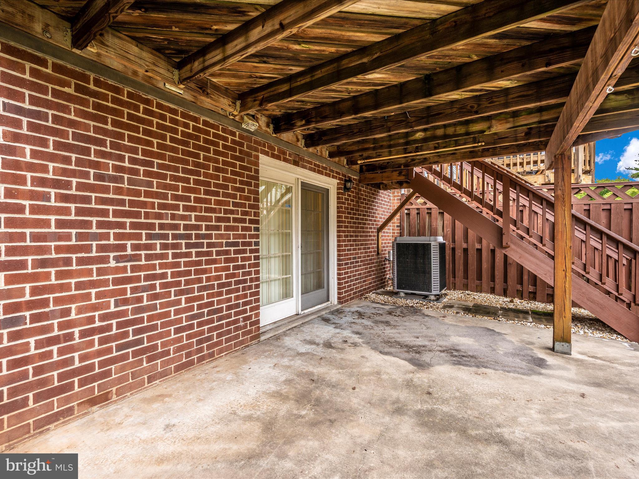 7983 Thrush COURT
