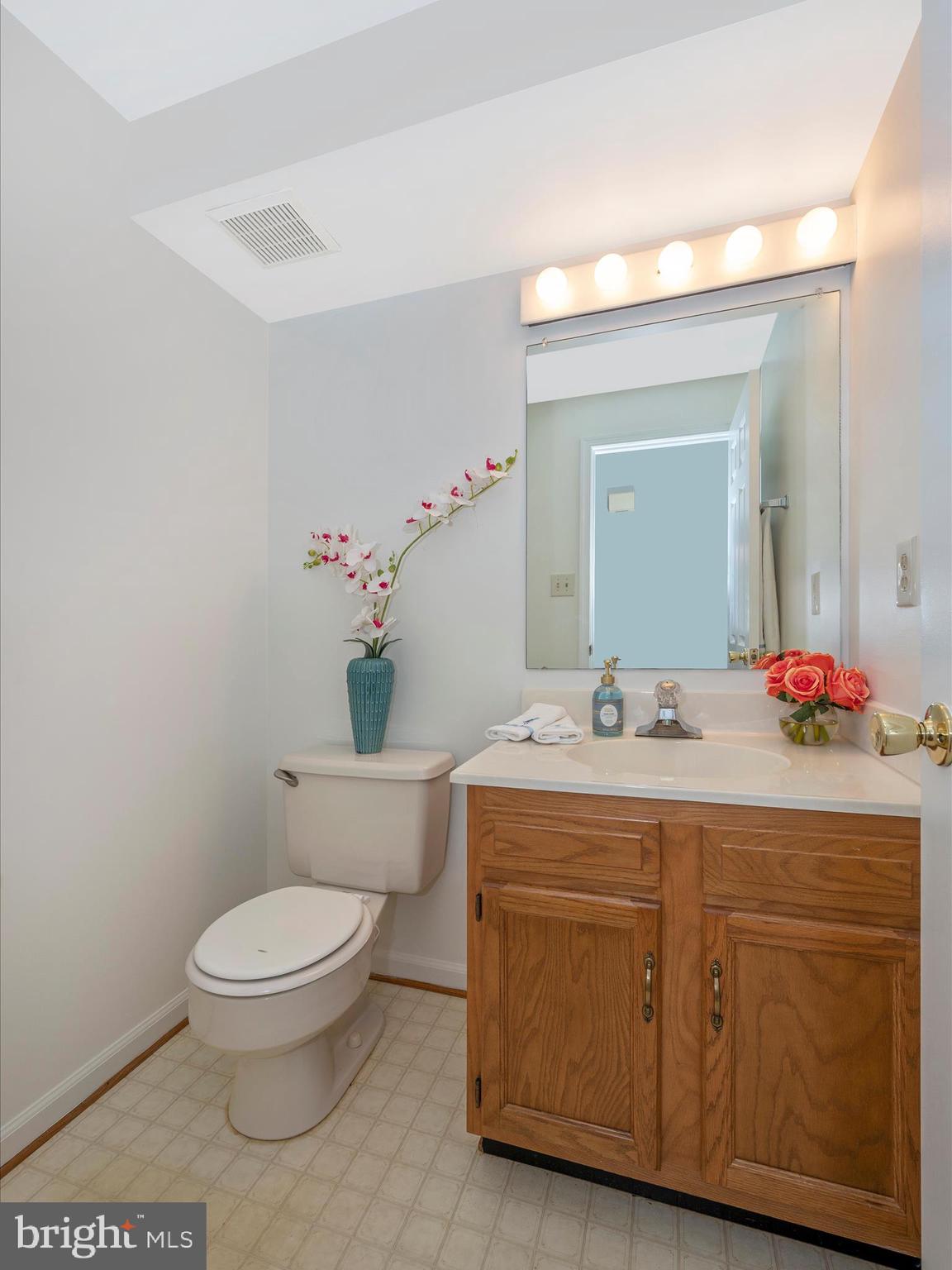 7983 Thrush COURT