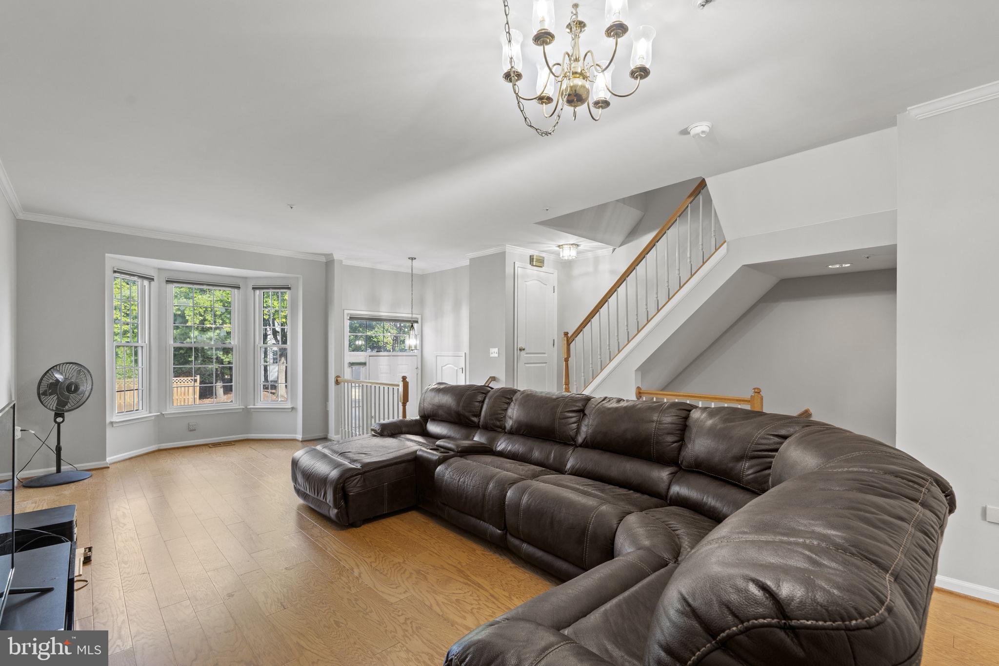 2652 Cameron WAY